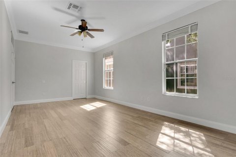 Casa en venta en Orlando, Florida, 4 dormitorios, 232.26 m2 № 1743617 - foto 17