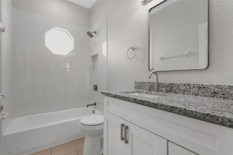 Casa en venta en Orlando, Florida, 4 dormitorios, 232.26 m2 № 1743617 - foto 24