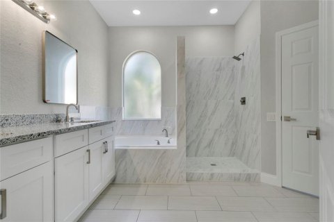 Casa en venta en Orlando, Florida, 4 dormitorios, 232.26 m2 № 1743617 - foto 19