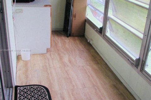 Copropriété à vendre à Deerfield Beach, Floride: 1 chambre, 65.03 m2 № 2179955 - photo 14