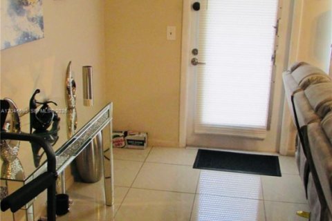 Copropriété à vendre à Deerfield Beach, Floride: 1 chambre, 65.03 m2 № 2179955 - photo 3
