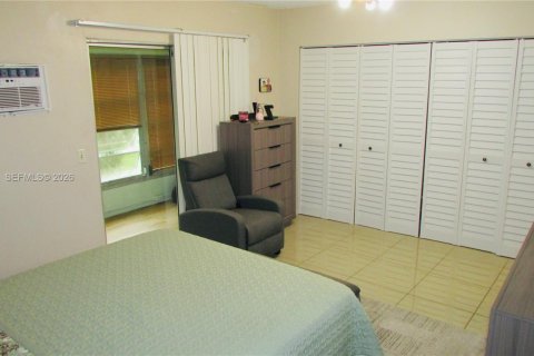 Copropriété à vendre à Deerfield Beach, Floride: 1 chambre, 65.03 m2 № 2179955 - photo 10