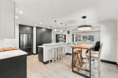 Appartement à louer à Saint Petersburg, Floride: 2 chambres, 116.13 m2 № 2385698 - photo 4