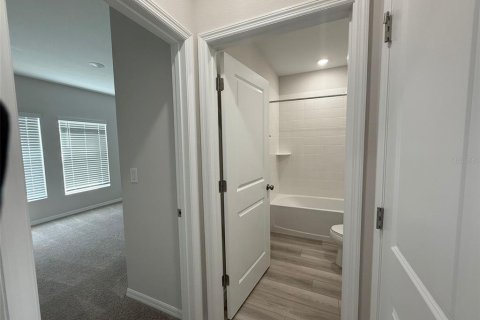 Casa en alquiler en Zephyrhills, Florida, 5 dormitorios, 224.92 m2 № 1816556 - foto 4