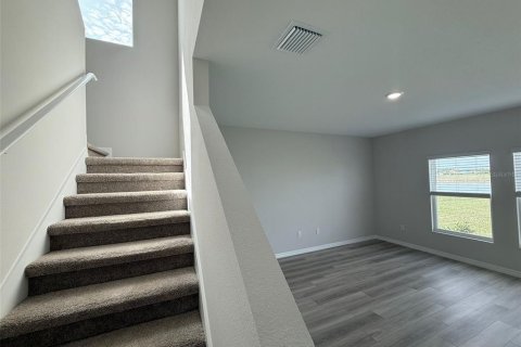 Casa en alquiler en Zephyrhills, Florida, 5 dormitorios, 224.92 m2 № 1816556 - foto 19