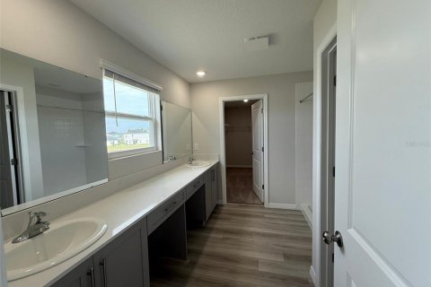 Casa en alquiler en Zephyrhills, Florida, 5 dormitorios, 224.92 m2 № 1816556 - foto 29