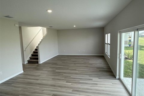 Casa en alquiler en Zephyrhills, Florida, 5 dormitorios, 224.92 m2 № 1816556 - foto 12