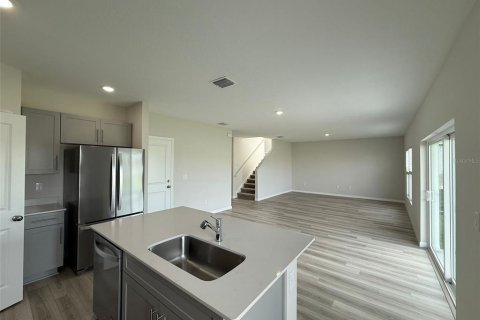 Casa en alquiler en Zephyrhills, Florida, 5 dormitorios, 224.92 m2 № 1816556 - foto 11