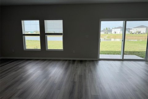 Casa en alquiler en Zephyrhills, Florida, 5 dormitorios, 224.92 m2 № 1816556 - foto 8