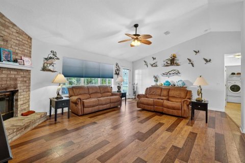House in Palm Coast, Florida 3 bedrooms, 148.64 sq.m. № 2200971 - photo 5