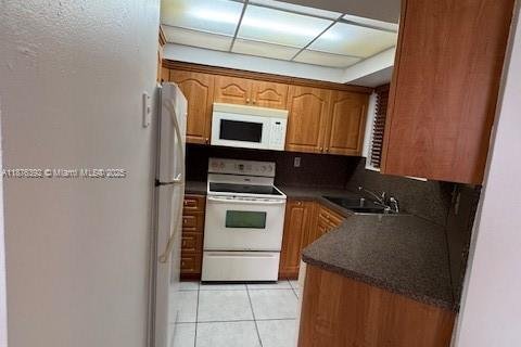 Copropriété à louer à Miami, Floride: 1 chambre, 73.95 m2 № 1924148 - photo 12