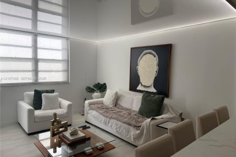 Condo in Hallandale Beach, Florida, 1 bedroom № 2429673