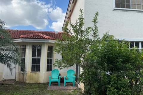 Adosado en venta en Miramar, Florida, 3 dormitorios, 147.34 m2 № 2071099 - foto 4