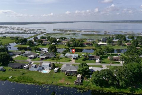 Casa en Lake Wales, Florida 3 dormitorios, 183.48 m2 № 2102502