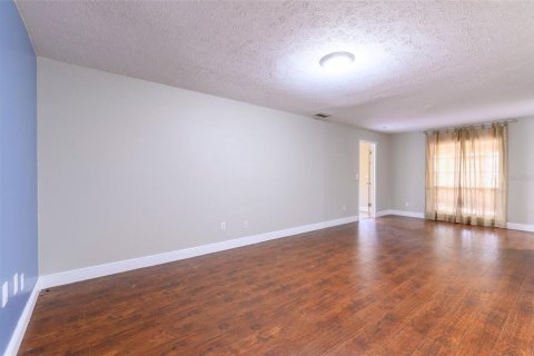 Casa en alquiler en Tampa, Florida, 3 dormitorios, 270.44 m2 № 1916913 - foto 5