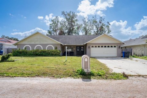 Casa en alquiler en Tampa, Florida, 3 dormitorios, 270.44 m2 № 1916913 - foto 14