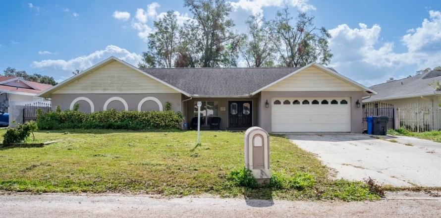 Casa en Tampa, Florida 3 dormitorios, 270.44 m2 № 1916913