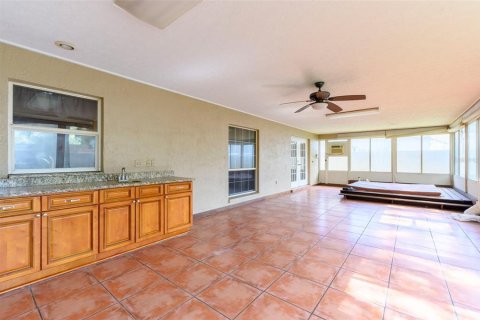 Casa en alquiler en Tampa, Florida, 3 dormitorios, 270.44 m2 № 1916913 - foto 22