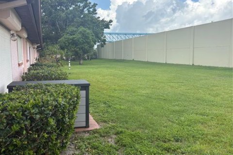 Condo in Largo, Florida, 2 bedrooms  № 1826447 - photo 26
