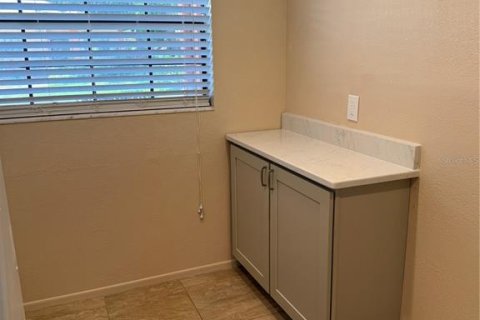 Condo in Largo, Florida, 2 bedrooms  № 1826447 - photo 6
