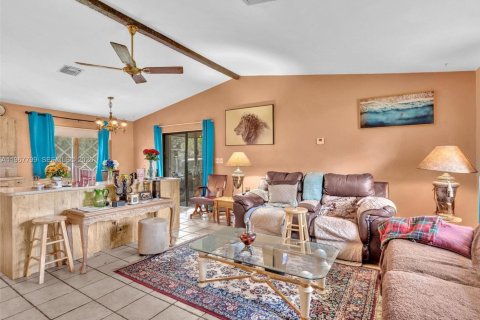 Villa ou maison à vendre à Davie, Floride: 7 chambres, 410.07 m2 № 2029153 - photo 5