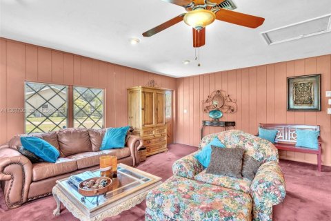 Villa ou maison à vendre à Davie, Floride: 7 chambres, 410.07 m2 № 2029153 - photo 24