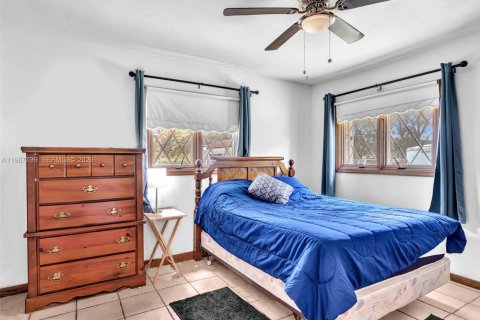 Villa ou maison à vendre à Davie, Floride: 7 chambres, 410.07 m2 № 2029153 - photo 17