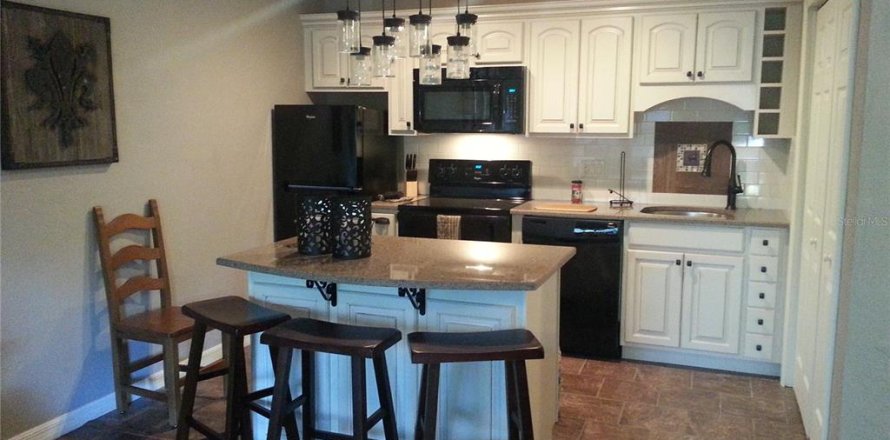 Casa en Ocala, Florida 2 dormitorios, 70.23 m2 № 1884340