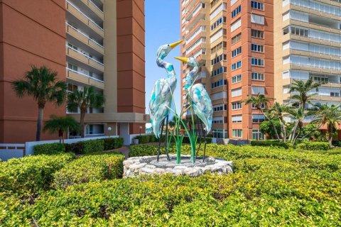 Condominio en venta en Redington Shores, Florida, 2 dormitorios, 124.95 m2 № 1837765 - foto 25