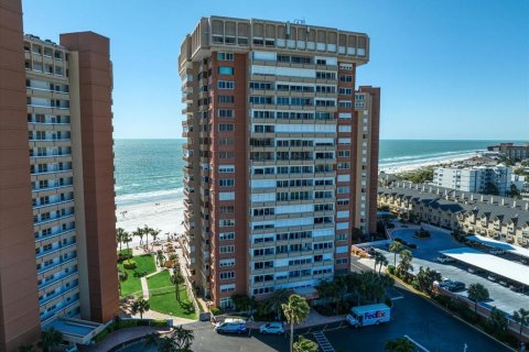 Condominio en venta en Redington Shores, Florida, 2 dormitorios, 124.95 m2 № 1837765 - foto 2