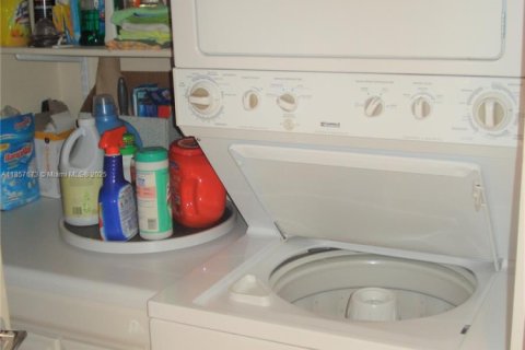 Condominio en alquiler en Aventura, Florida, 2 dormitorios, 169.08 m2 № 2054404 - foto 27