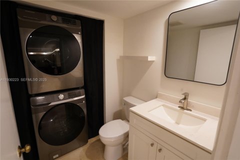 Casa en venta en Palm Beach Gardens, Florida, 2 dormitorios № 1990240 - foto 26