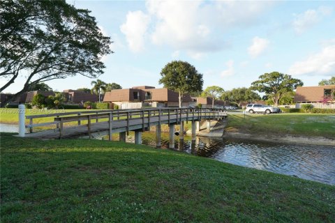 Casa en venta en Palm Beach Gardens, Florida, 2 dormitorios № 1990240 - foto 24