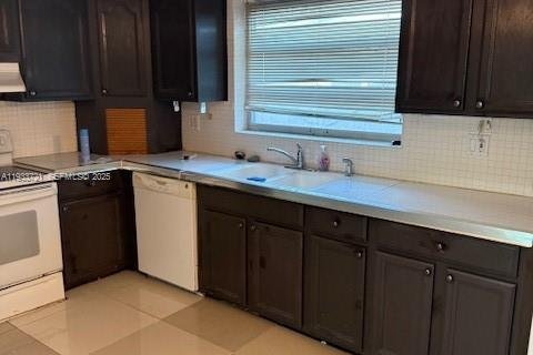 Casa en alquiler en Hollywood, Florida, 2 dormitorios, 162.76 m2 № 1992195 - foto 9