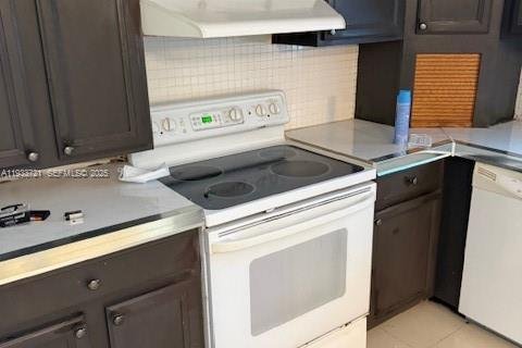 Casa en alquiler en Hollywood, Florida, 2 dormitorios, 162.76 m2 № 1992195 - foto 7