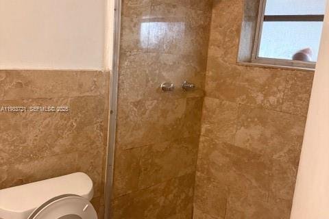 Casa en alquiler en Hollywood, Florida, 2 dormitorios, 162.76 m2 № 1992195 - foto 25