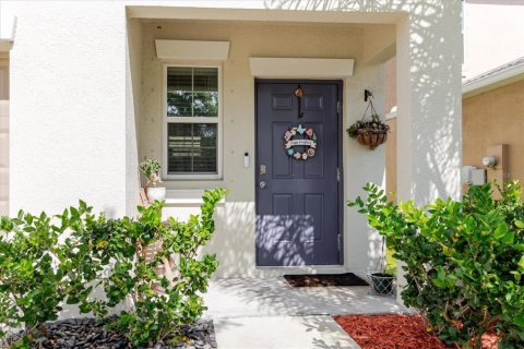 House in Wimauma, Florida 4 bedrooms, 177.81 sq.m. № 1798376 - photo 2