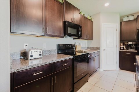 House in Wimauma, Florida 4 bedrooms, 177.81 sq.m. № 1798376 - photo 11