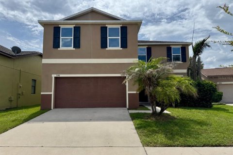 House in Kissimmee, Florida 3 bedrooms, 244.43 sq.m. № 2284643