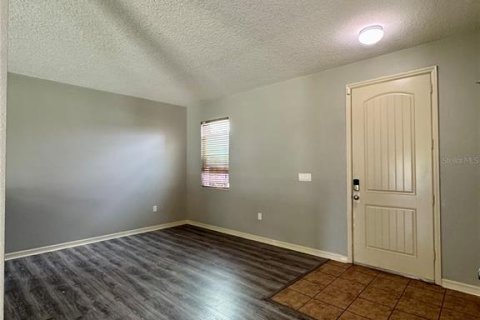 Casa en alquiler en Kissimmee, Florida, 3 dormitorios, 244.43 m2 № 2284643 - foto 2