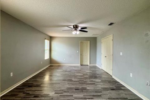 Casa en alquiler en Kissimmee, Florida, 3 dormitorios, 244.43 m2 № 2284643 - foto 11
