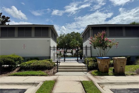 Casa en alquiler en Kissimmee, Florida, 3 dormitorios, 244.43 m2 № 2284643 - foto 28