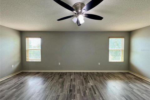 Casa en alquiler en Kissimmee, Florida, 3 dormitorios, 244.43 m2 № 2284643 - foto 9