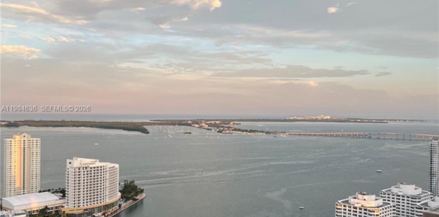 Кондоминиум с 1 спальней в Майами, Флорида № 2045812