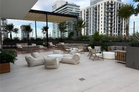 Studio à Condo à Miami, Floride  № 2339957