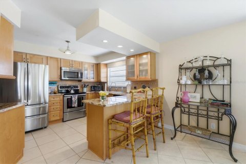 House in Englewood, Florida 2 bedrooms, 132.66 sq.m. № 2151425 - photo 15