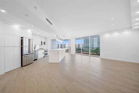 Condominio en alquiler en Aventura, Florida, 2 dormitorios, 141.4 m2 № 1924699 - foto 6