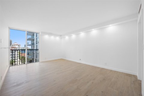 Condominio en alquiler en Aventura, Florida, 2 dormitorios, 141.4 m2 № 1924699 - foto 16