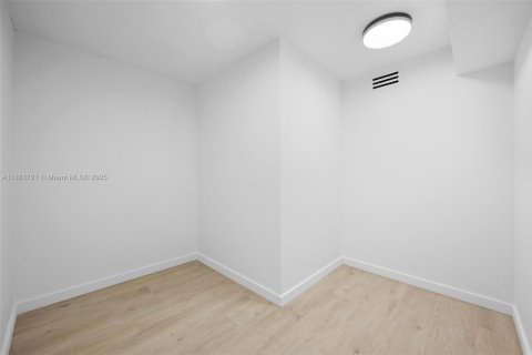 Condominio en alquiler en Aventura, Florida, 2 dormitorios, 141.4 m2 № 1924699 - foto 21