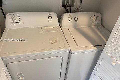 Immobilier commercial à vendre à Coral Springs, Floride: 473.89 m2 № 1953313 - photo 15